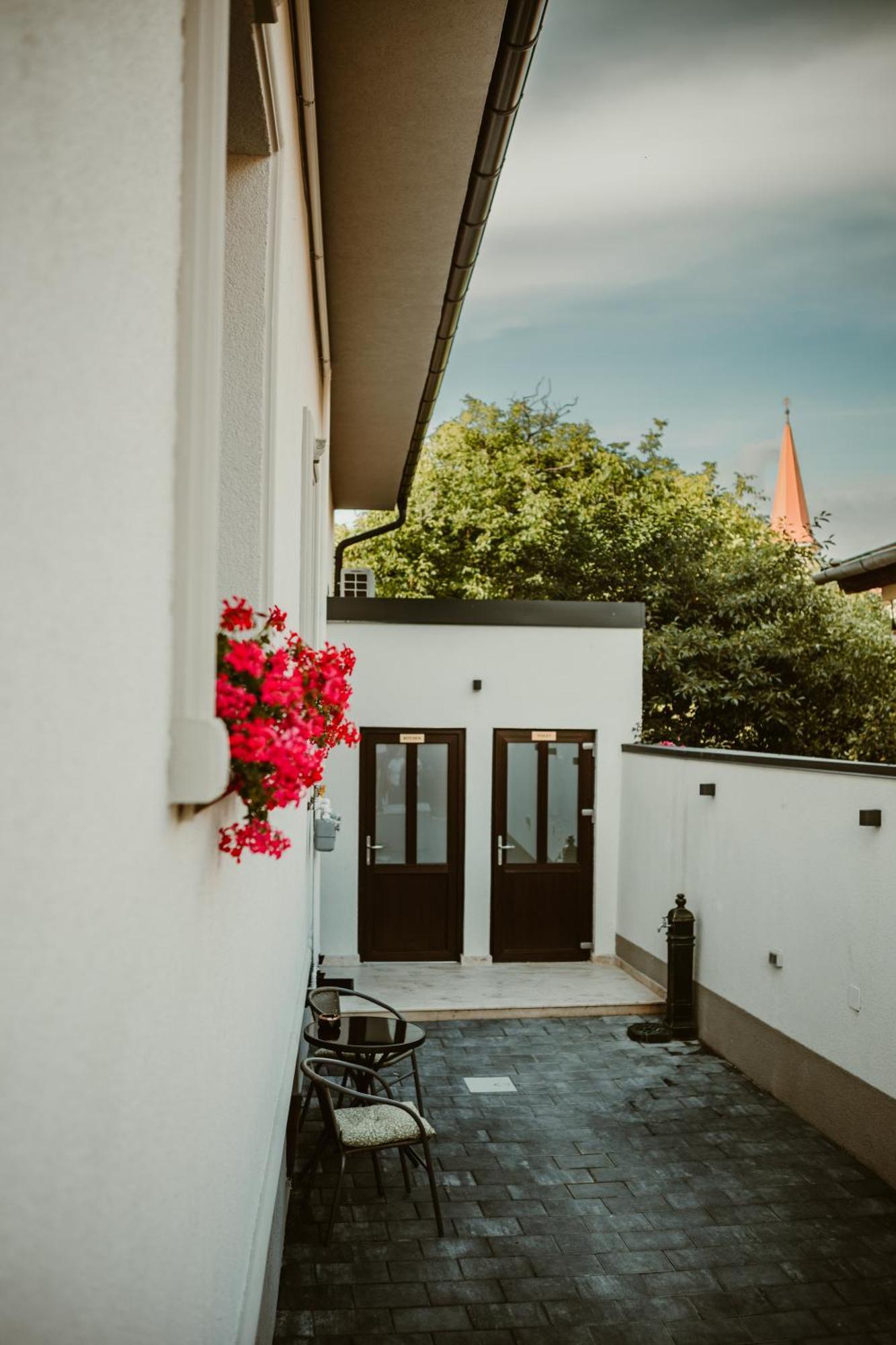 Arini White House Sibiu Exterior foto